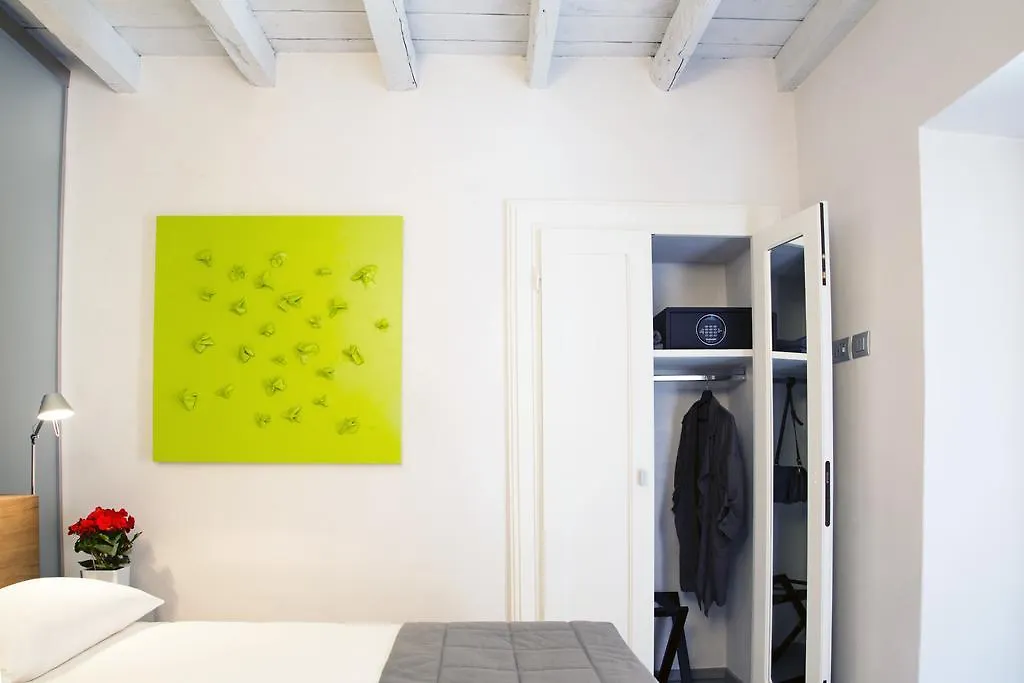 Solferino Suite Milan Apartment